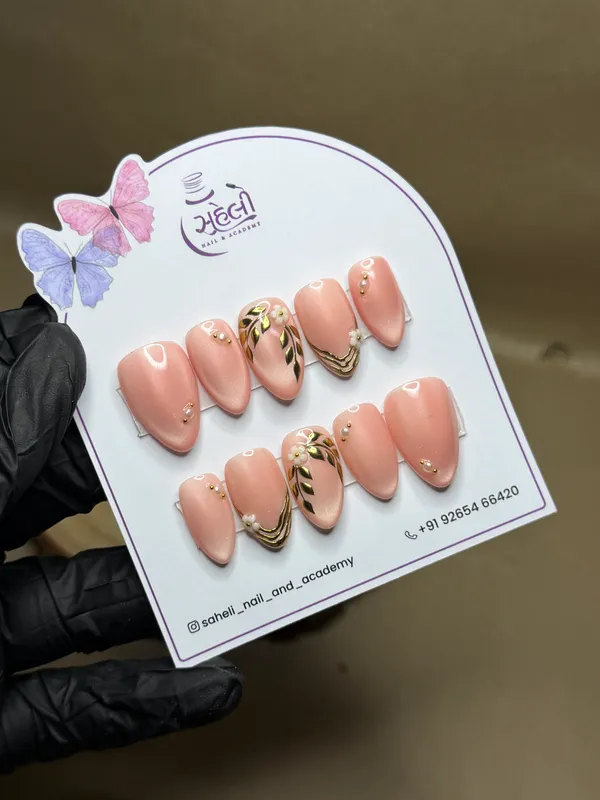 Saheli_Peach_Almond_Floral_Rhinestone_Press-On_Nails