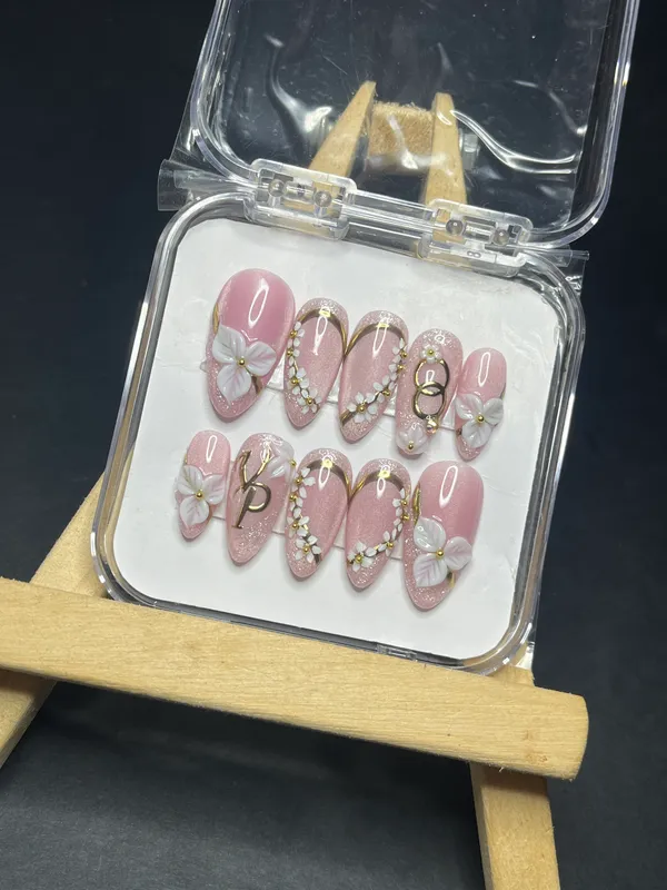 Saheli_Pink_White_Floral_Pearl_Embellished_Press-On_Nail_Set