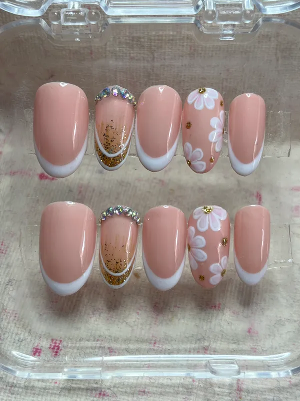 Pink_French_Tip_Floral_Rhinestone_Press-On_Nail_Set
