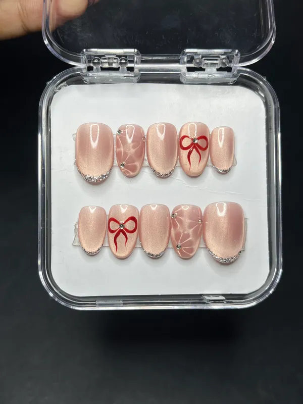 Saheli_Nude_Pink_Bow_Glitter_Tip_Press-On_Nail_Set