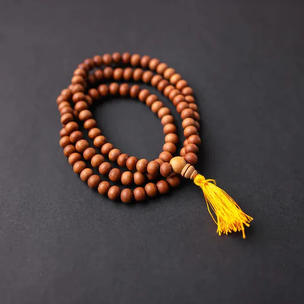 Brown_Sandalwood_108_Beads_Chandan_Mala_For_Unisex