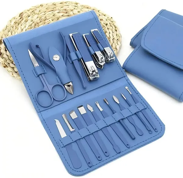 Blue_Manicure_And_Pedicure_Nail_Care_Kit