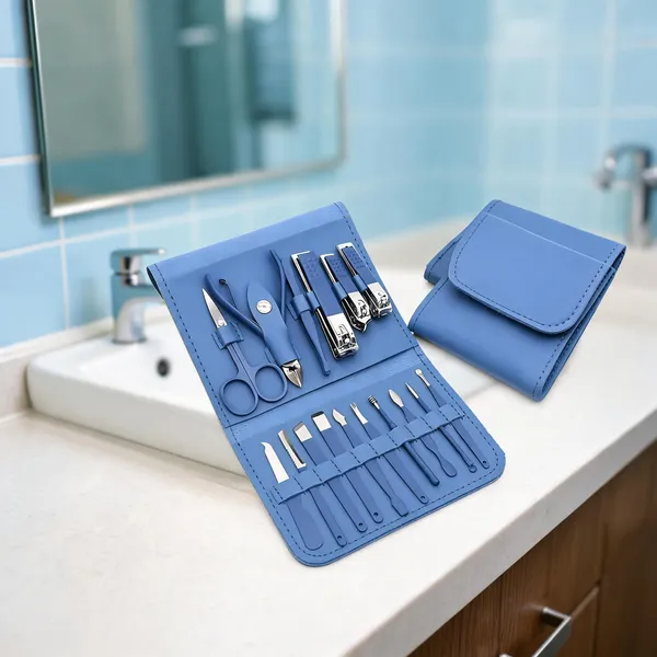 Blue_Manicure_And_Pedicure_Nail_Care_Kit