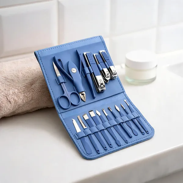 Blue_Manicure_And_Pedicure_Nail_Care_Kit