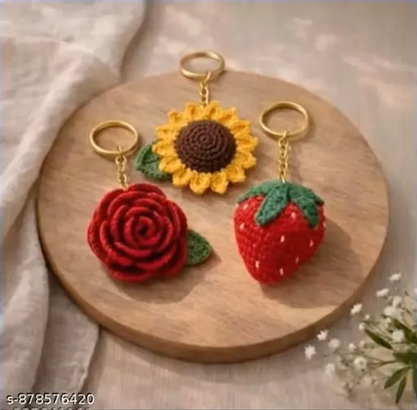 Crochet_Character_Handmade_Keychains_(12_Piece)