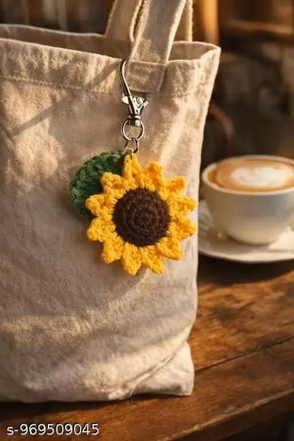 Crochet_Character_Handmade_Keychains_(12_Piece)