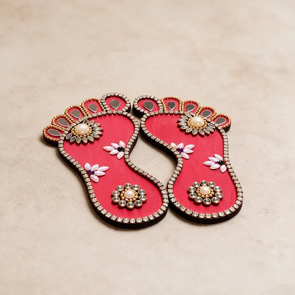 Pine_Mdf_Red_Embellished_Floral_Charan_Paduka_Pair_Set_Of_1