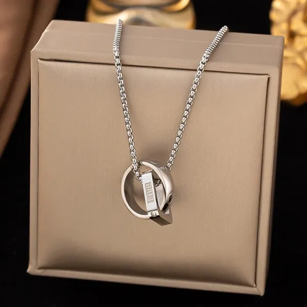 Double_Interlocking_Ring_Pendant_Necklace