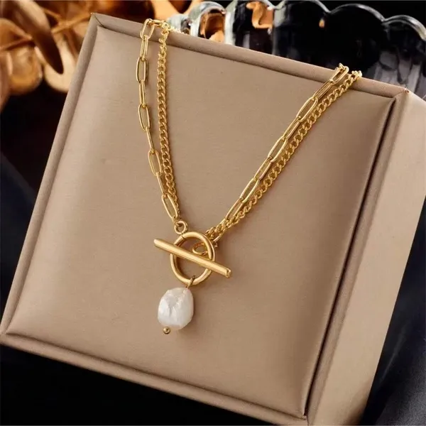 Chic_Layered_Necklace_With_Artificial_Pearl_Drop