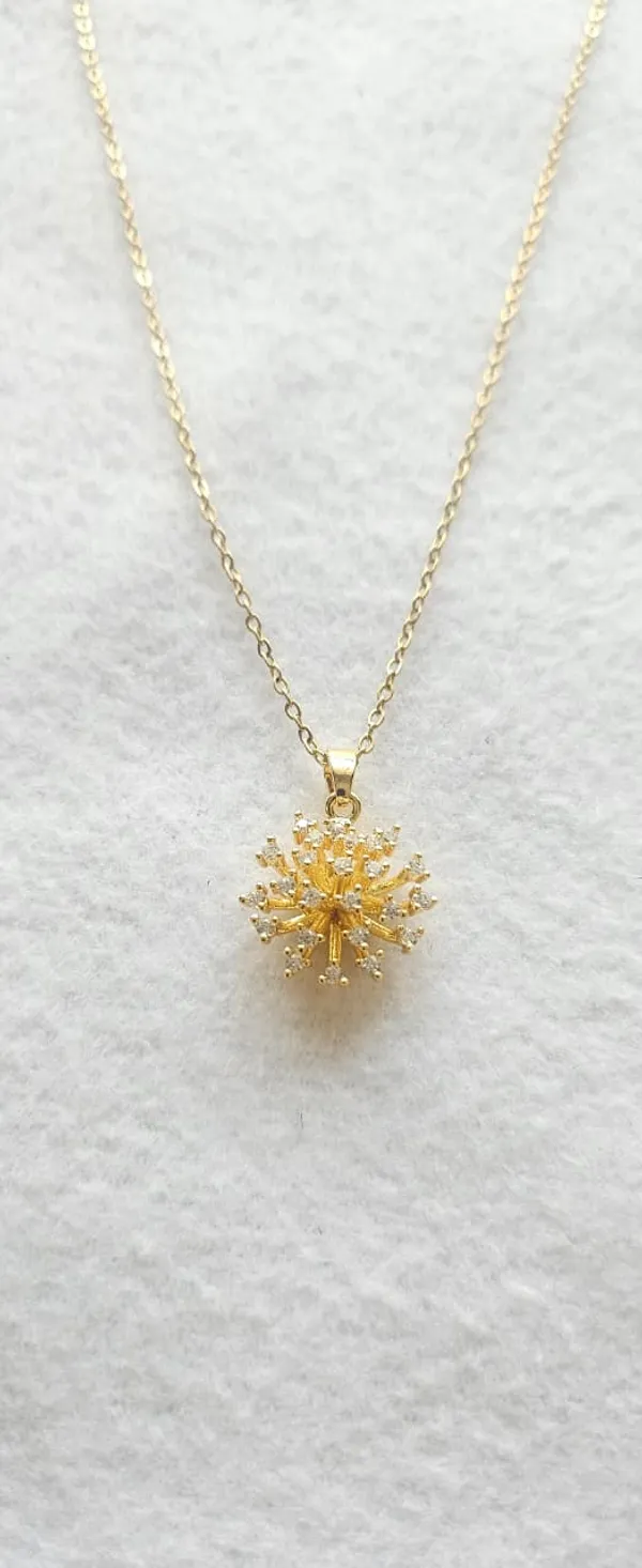 Gold_18K_Plated_Sunburst_Crystal_Pendant_Necklace_For_Women