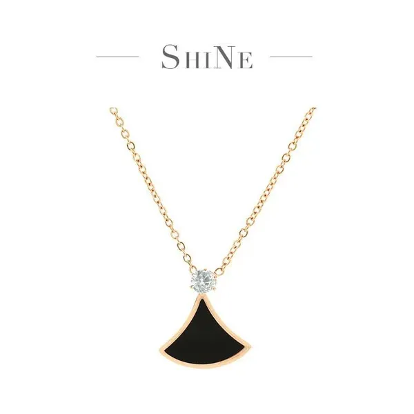 Rose_Gold_Steel_Fan_Geometric_Black_Acrylic_Pendant_Necklace_For_Women