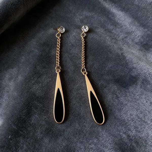 Dramatic_Water_Droplets_Tassel_Stud_Earings_With_Suspending_Long_Chain_(Gold)