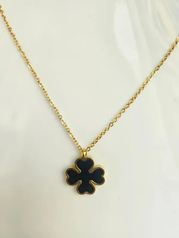 Gold_Steel_Reversible_Four_Leaf_Clover_Enamel_Pendant_Necklace_For_Women