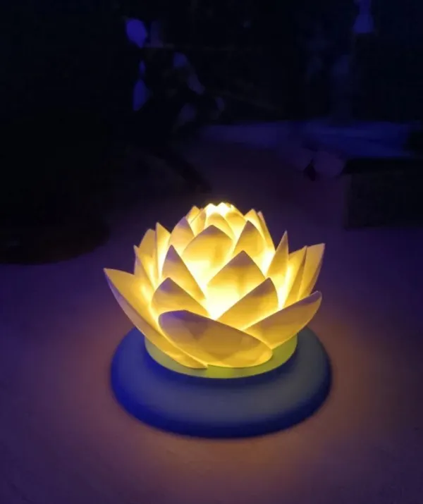 Pla_Gold_Lotus_LED_Decorative_Table_Lamp