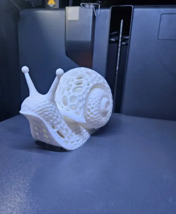 Pla_Decorative_Lattice_Snail_Figurine