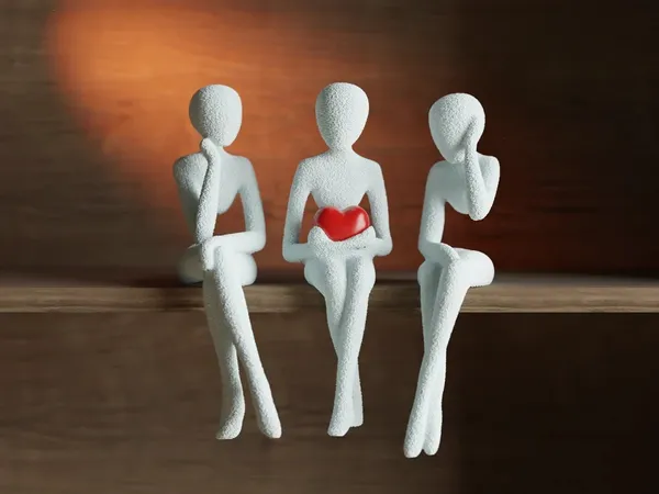Pla_Abstract_Three_Women_Figurine_Set