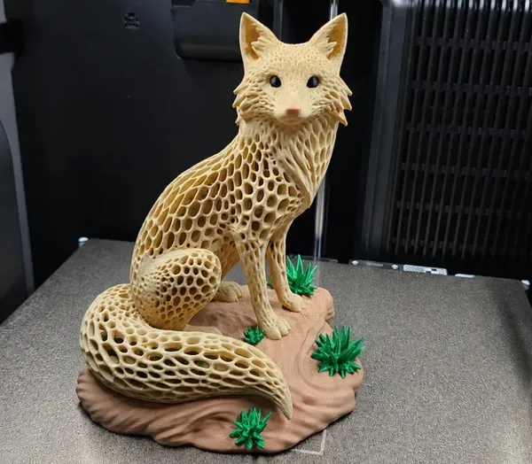 Pla_Lattice_Seated_Cat_Figurine_Decorative_Showpiece
