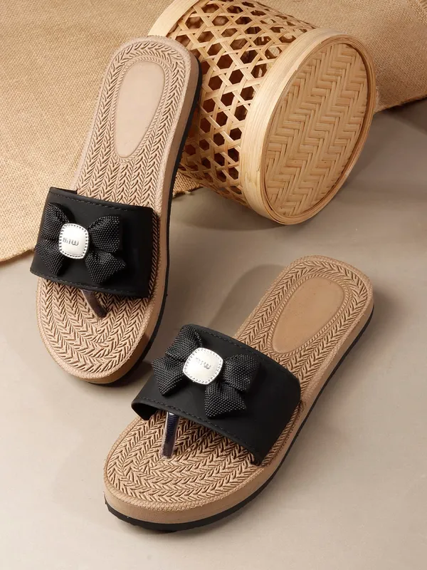 Black_Handcrafted_Bow-Detailed_Comfort_Slide_Chappal