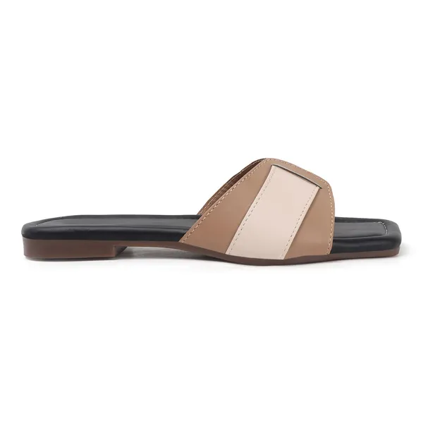 Cream_&_Black_Handcrafted_Geometric-Strap_Flat_Chappal