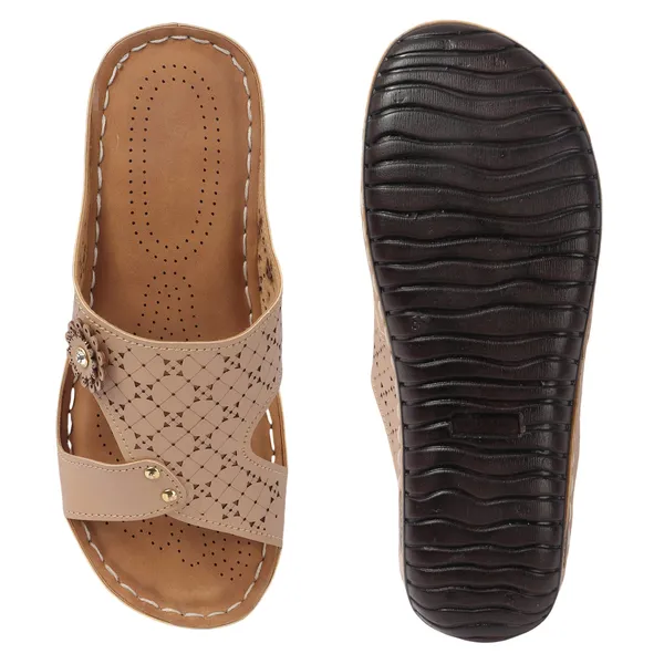 Beige_Handcrafted_Cutwork_Comfort_Wedge_Chappal