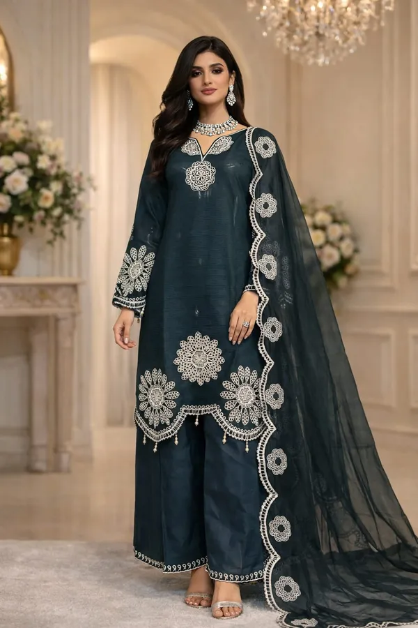 Pakistani_Cutwork_Ready_Made_Collection