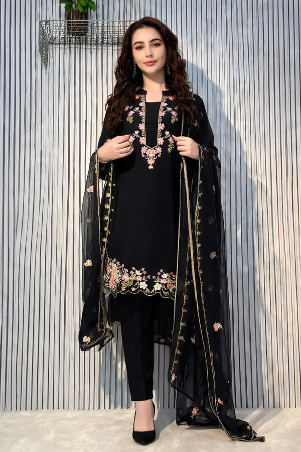 Luxury_Pret_Collection