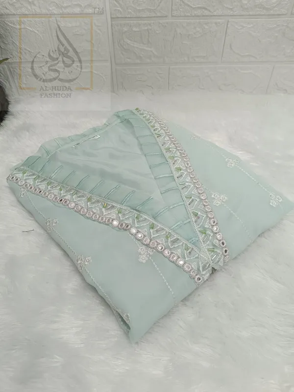 Luxury_Pret_Collection