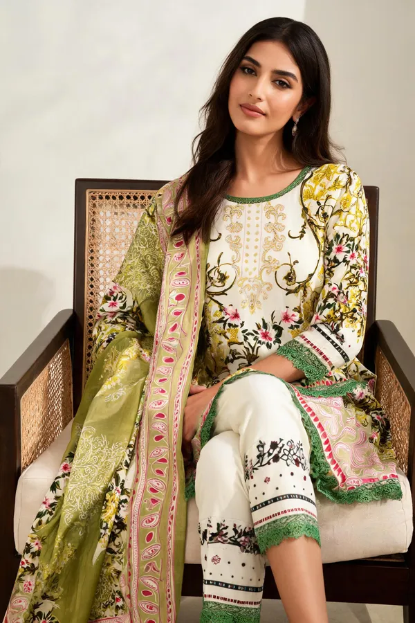 Gulahmed_Lawn_-_Multiple_Satrangi