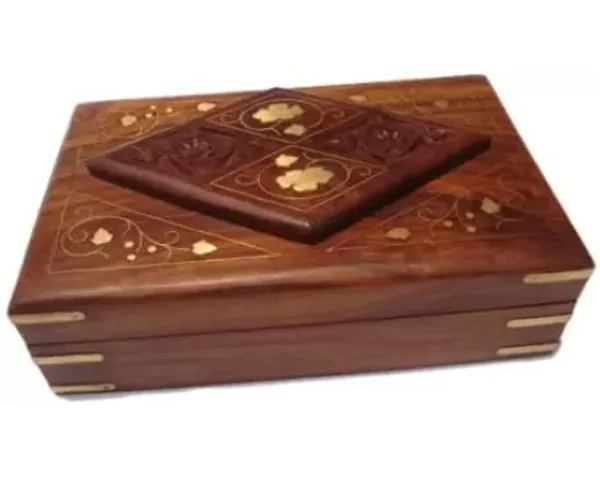 Wooden_Box_Set_For_Jewelry_And_Keepsakes