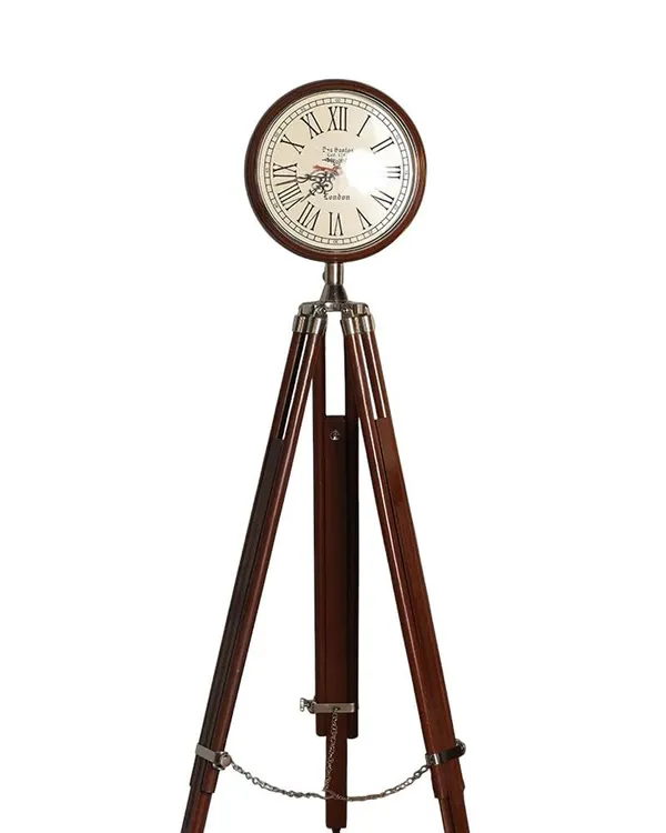 Wooden_Tripod_Clock