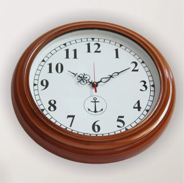 Wooden_Wall_Clock_With_Roman_Numerals