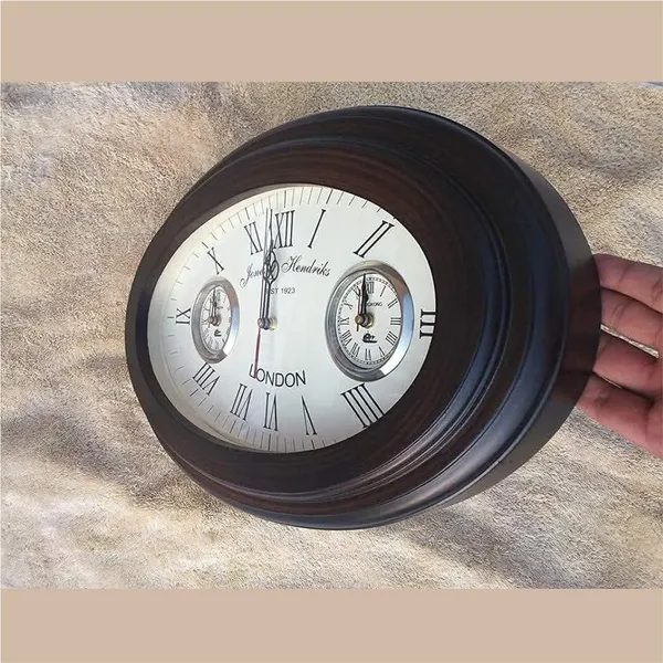 Oval_Wooden_Wall_Clock