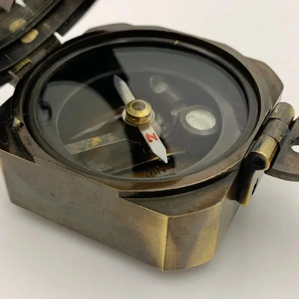 Brass_Brunton_Pocket_Compass