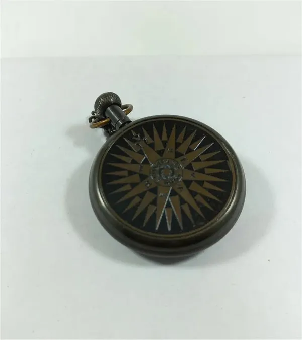 Pocket_Watch_With_Chain_And_Leather_Case