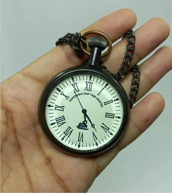Pocket_Watch_With_Chain_And_Case