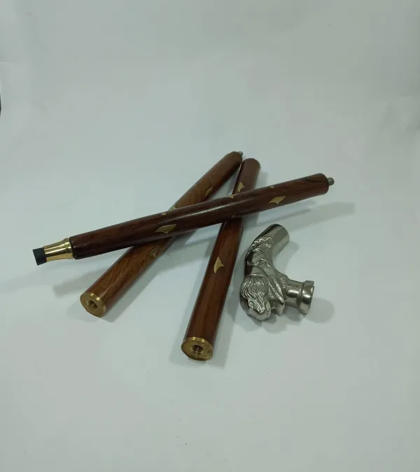Walking_Stick_With_Aluminum_Lion_Handle