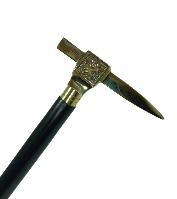 Walking_Stick_With_Brass_Hammer_Handle