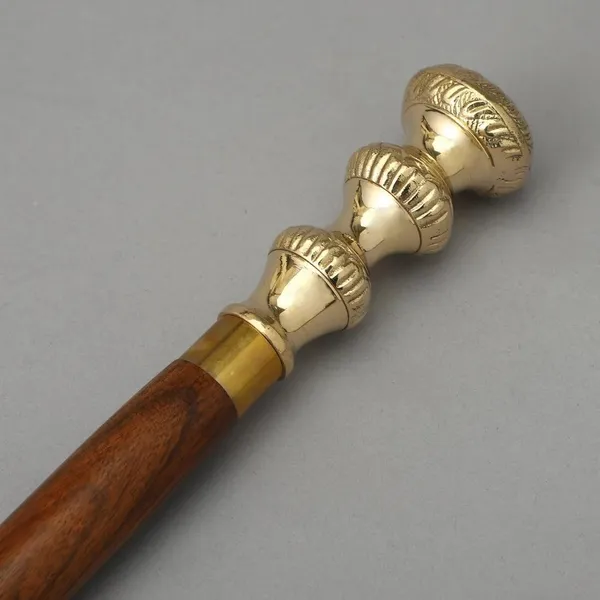 Foldable_Walking_Stick_With_Knob_Handle