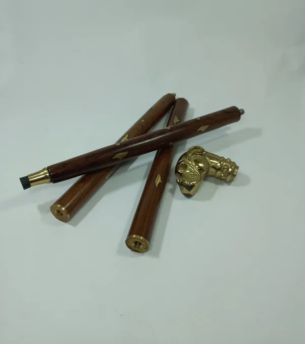 Walking_Stick_With_Brass_Bull_Dog_Handle