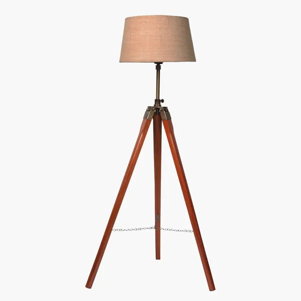 Tripod_Floor_Lamp