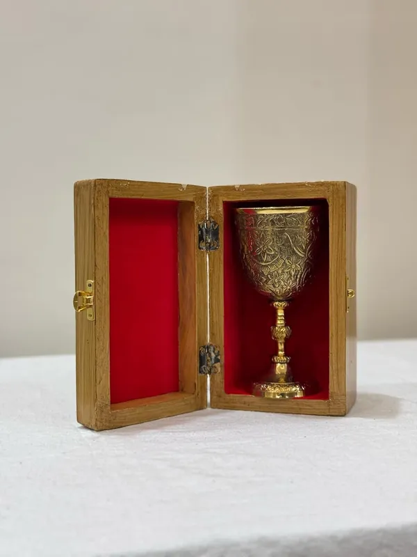 Brass_Wine_Goblet_With_Wooden_Box