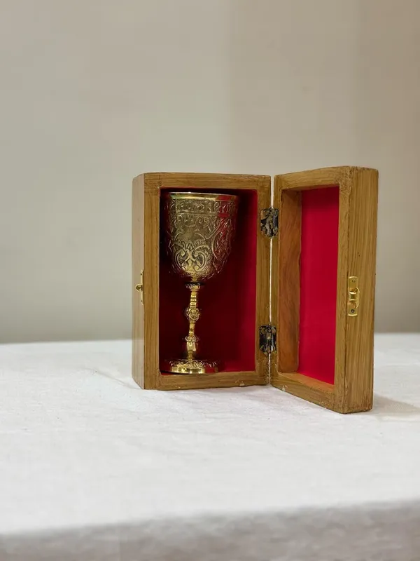Brass_Wine_Goblet_With_Wooden_Box