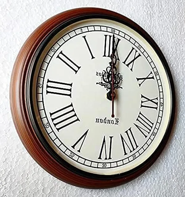 Hidden_Camera_In_Wooden_Wall_Clock_30_5_Cm_Wooden_Frame_White_Face_With_London_Design_With_Upto_5_Days_Of_Power_Back_Up