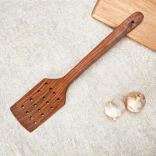 Wooden_Spatula_With_Holes