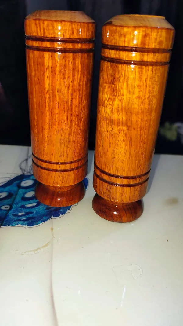 Wooden_Traditional_Cylindrical_Spice_Container_Set