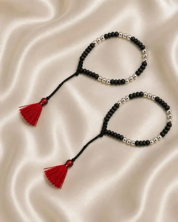 Silver_Beaded_Black_Thread_Child_Nazariya