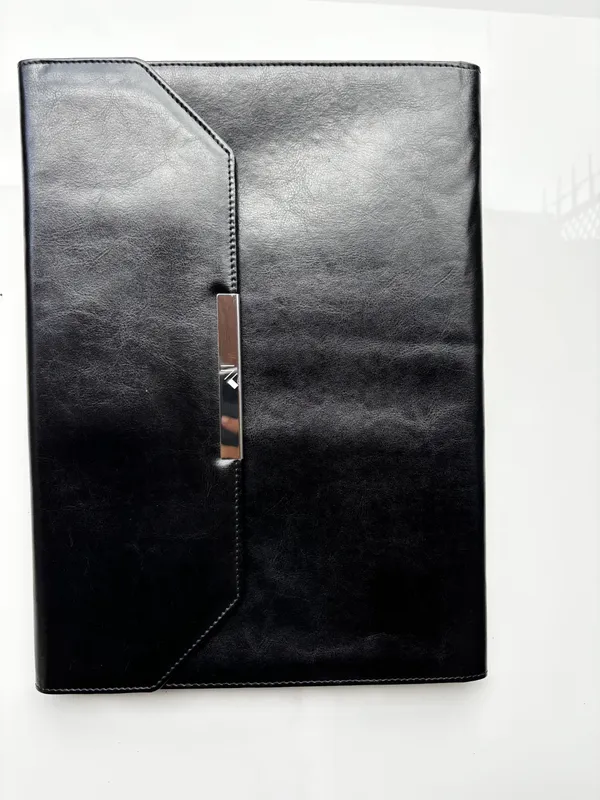 Black_Vegan_Leather_Envelope_Clutch_For_Women