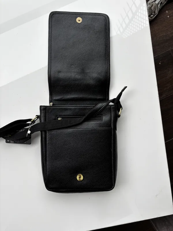 Black_Genuine_Leather_Crossbody_Sling_Bag_For_Women