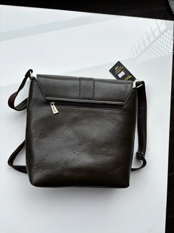 Black_Genuine_Leather_Sling_Bag_For_Men