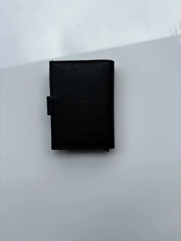 Black_Genuine_Leather_Compact_Wallet_For_Men